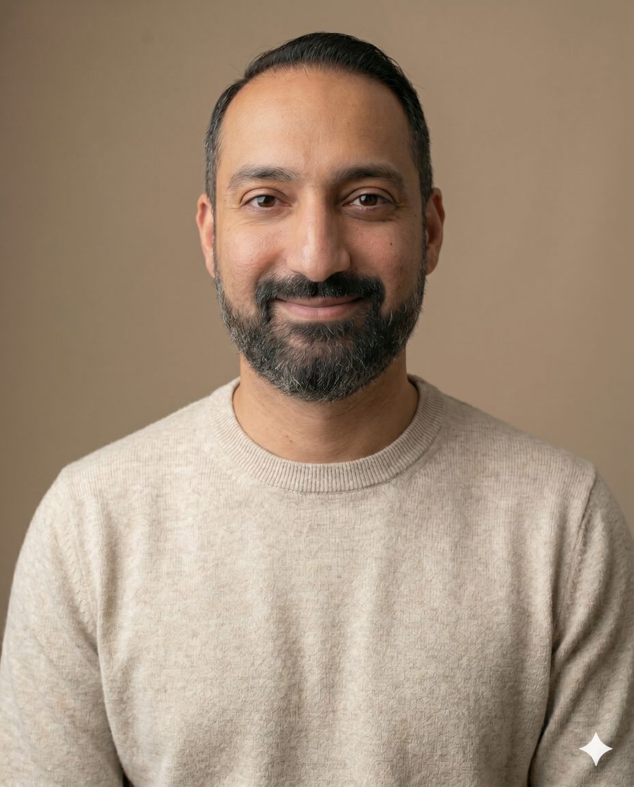 Dr. Oliver Grover, chiropractor and acupuncturist at Mend